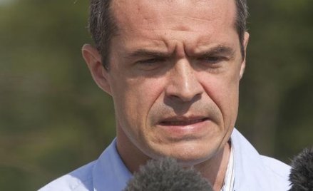 21-latek w MSW to nie wyjątek. 23-latek bez studiów pomaga Nowakowi