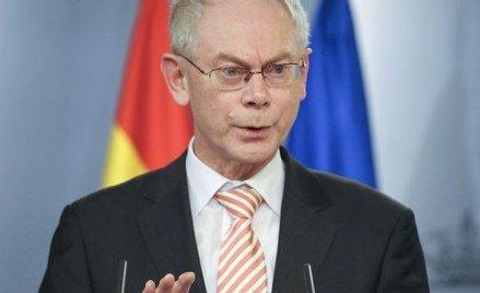 By zapewnić dyskusjom nieformalny i kameralny charakter, Van Ropmuy wyprowadził szczyt z oficjalnej 