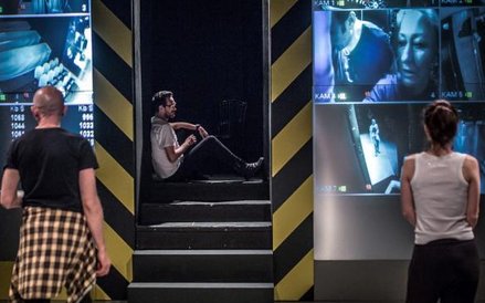 „Muzułmany” – próba spektaklu. Premiera 5 maja w Teatrze Wyspiańskiego w Katowicach.