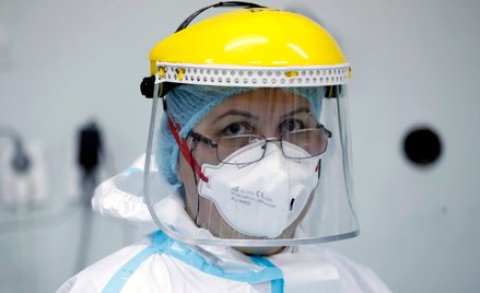 Nowe dane. O niemal 70 proc. więcej zakażeń niż w ubiegłym tygodniu