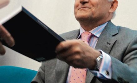 Akcję rozdawania książek na ulicach miast poprowadzą współpracownicy Leszka Millera