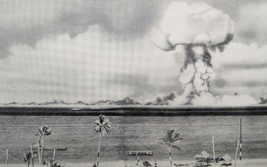 Podwodna próba detonacji bomby atomowej na atolu Bikini w 1946 r. Do 1958 r. Amerykanie przeprowadzi