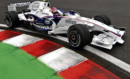 Robert Kubica w obydwu piątkowych treningach był dopiero jedenasty