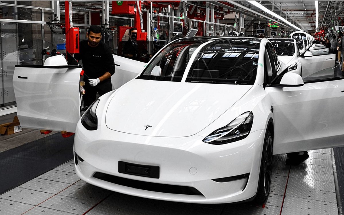Tesla z rekordem, ale poniżej planu. Sukces w Norwegii, kara w Korei ...