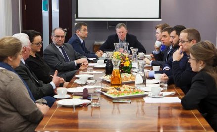 W debacie, która odbyła się 18 marca w „Rzeczpospolitej”, wzięli udział (od lewej): przedstawicielka