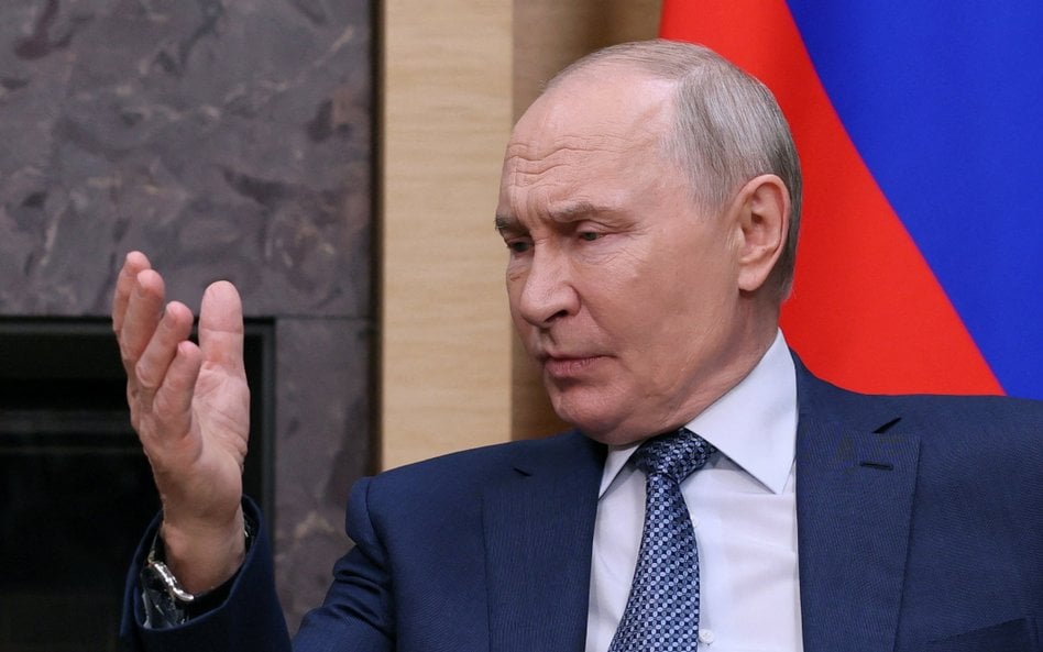 Rzecznik Kremla Dmitrij Pieskow przekonywał, że Putin był na bieżąco informowany o przebiegu rozmów 