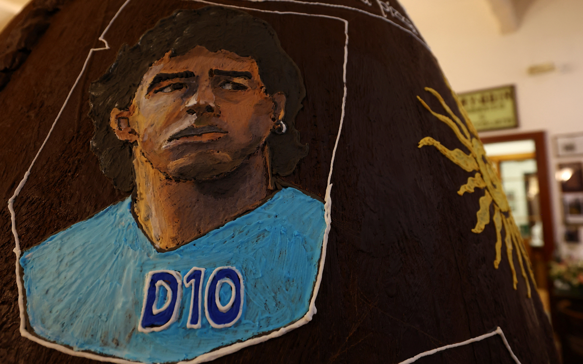 Śmierć boga. Dlaczego umarł Diego Maradona?