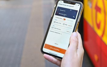 Pasażerowie PKP Intercity skorzystają z promocyjnych cen komunikacji miejskiej w Warszawie