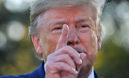 Trump i Facebook. Chłopcy do bicia