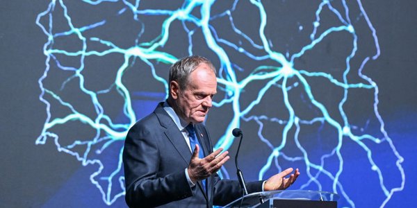 Donald Tusk zapowiada bilionowe inwestycje w energetykę i zmiany w ETS