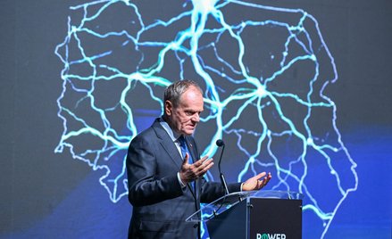 Premier Donald Tusk na otwarciu konferencji PowerConnect Energy Summit 2026 w Centrum Wystawienniczo