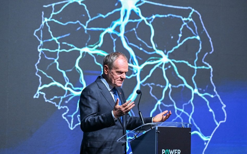 Premier Donald Tusk na otwarciu konferencji PowerConnect Energy Summit 2026 w Centrum Wystawienniczo