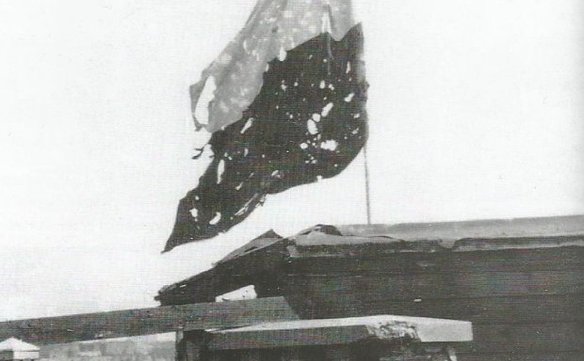 Jedno z najbardziej ikonicznych zdjęć autorstwa Zbigniewa Bryma ps. Zdunin zostało wykonane na dachu