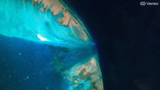 Zdjęcie satelitarne statków rybackich przy wejściu do spornej ławicy Scarborough na Morzu Południowo