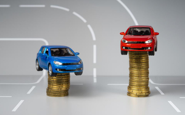 Zasady zaliczania do kosztów przychodu wydatków na samochód służbowy - ubezpieczenie auta