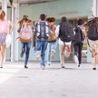 Na powrocie uczniów do szkoły zarabia coraz więcej branż