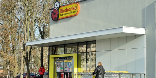 Koniec z zagadkami przy kasie. Biedronka i Lidl wprowadzają zmiany
