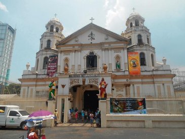 Manila to miasto wielu ładnych barokowych kościołów.