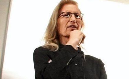 Nowe długi Annie Leibovitz