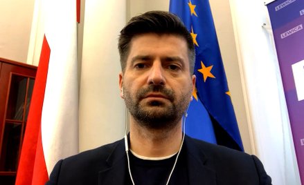 Śmiszek: Głosowanie ratyfikacji funduszu odbudowy nawet w sierpniu