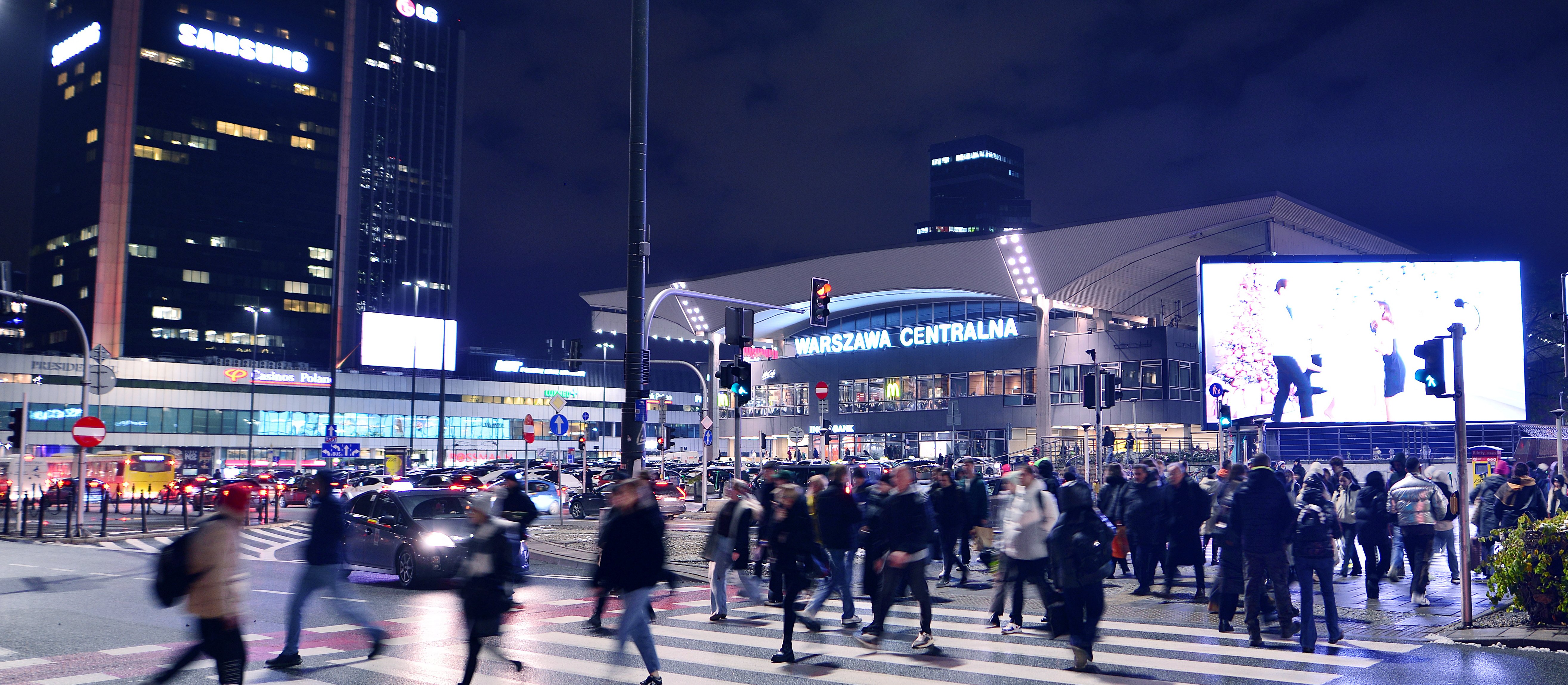 Polacy kupują, ale i oszczędzają
