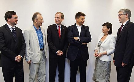 Nie chcemy ani nacjonalizować OFE, ani ludzi do niczego przymuszać – przekonywała reprezentująca rzą