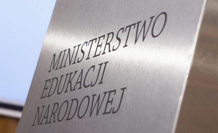 MEN monitoruje "wzrost zachorowalności wśród nauczycieli"