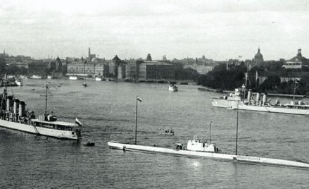 Niszczyciele „Burza” i „Wicher” oraz okręt podwodny „Żbik” z wizytą w Sztokholmie