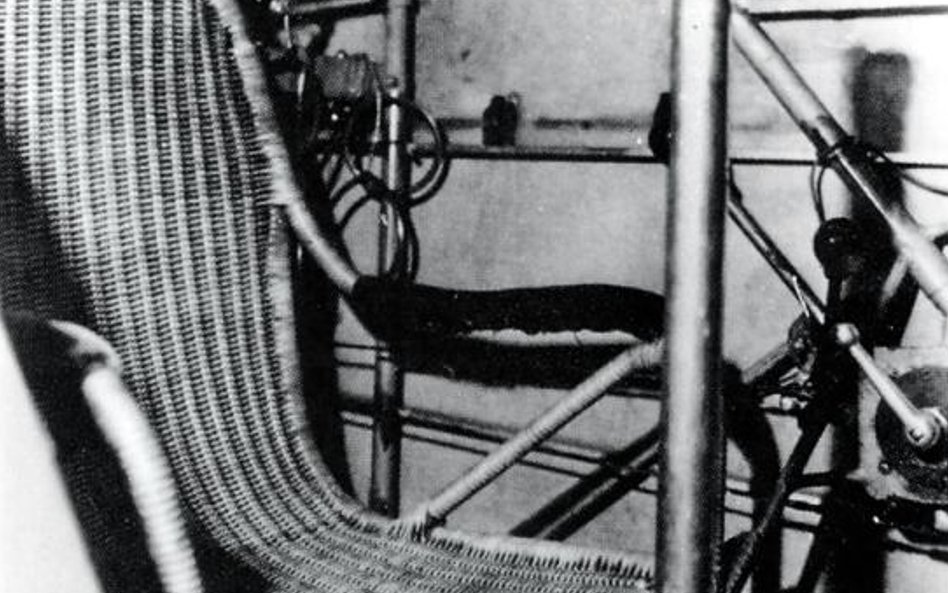 Warunki w kabinie Spirit of St. Louis były niezwykle surowe, a przecież pilot nie wstawał z fotela p