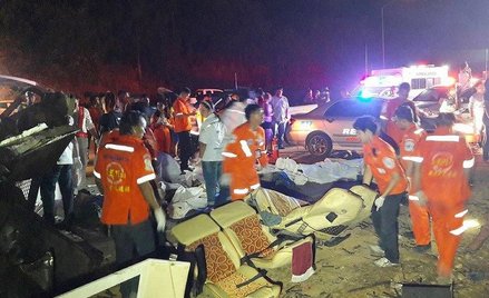 Tajlandia – wypadek autokaru w prowincji Nakhon