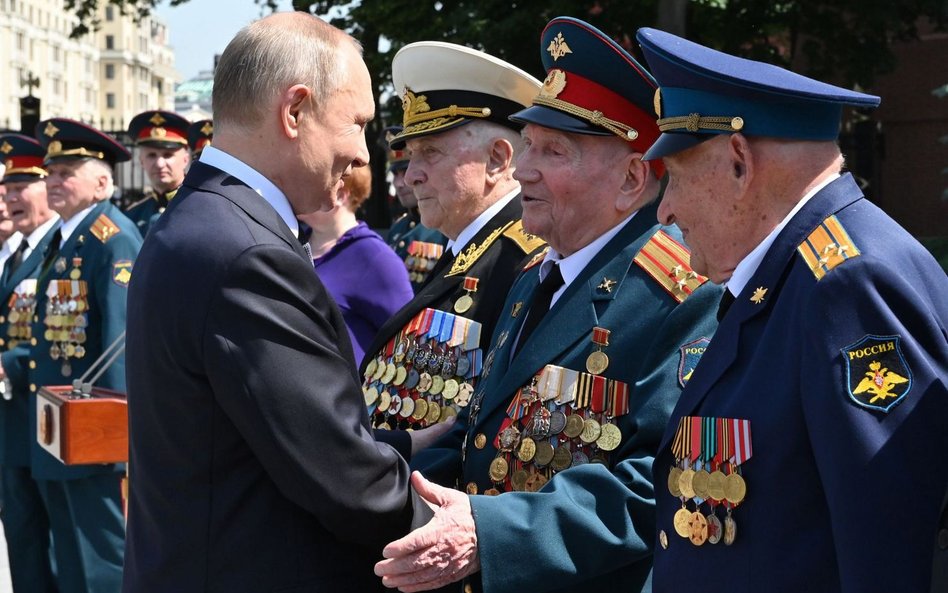 Putin w "Die Zeit": NATO to relikt zimnej wojny
