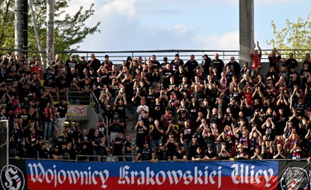 Kibice Wisły Kraków podczas meczu z Koroną Kielce