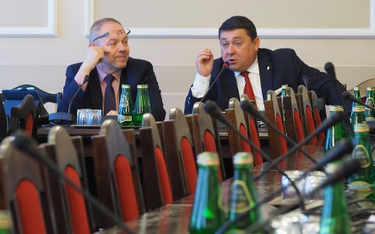 Obrady prowadził przewodniczący podkomisji Grzegorz Janik (z prawej), towarzyszył mu wiceprzewodnicz