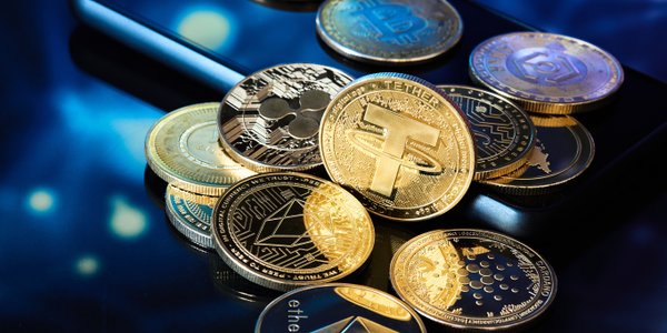 Hubert A. Janiszewski: Co ChatGPT podpowiada w sprawie regulacji kryptowalut w Polsce