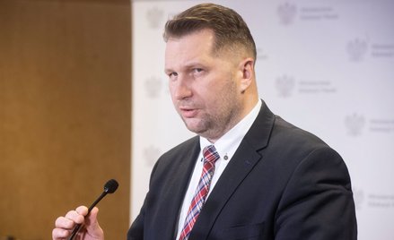Czarnek: Nauka stacjonarna mimo protestów inspirowanych przez opozycję