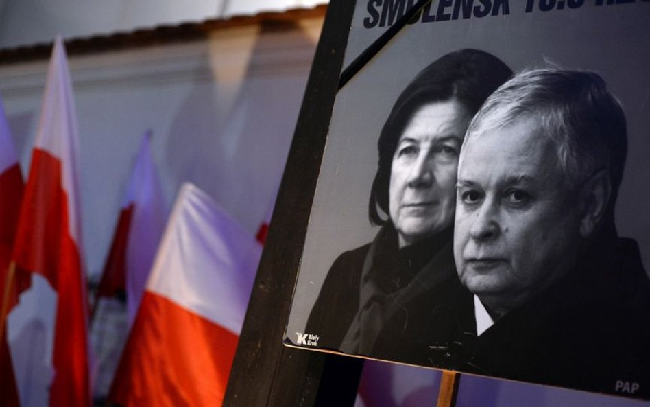 Sondaż: Polacy nie chcą miesięcznic katastrofy w Smoleńsku