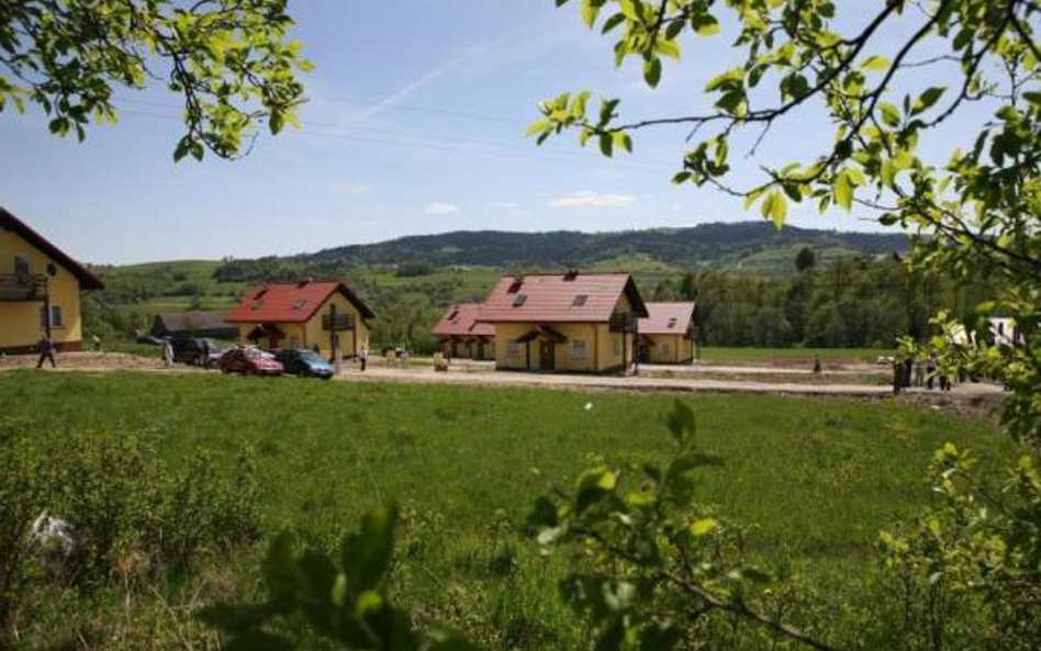 Średnia powierzchnia sprzedanych w III kwartale br. nieruchomości ANR, przypadająca na jedną umowę, 