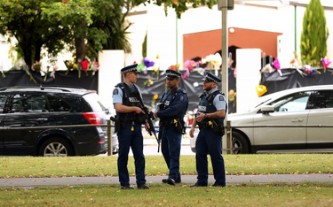 Zamachowiec z Christchurch kupił broń w internecie