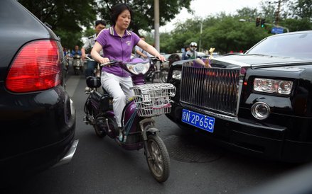 Chiny wprowadzają podatek od luksusowych samochodów