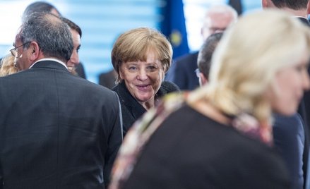 Merkel tonie, krzycząc: „Damy radę!”