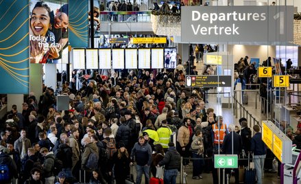 Na lotnisku utknęło wielu psażerów, których loty odwołano