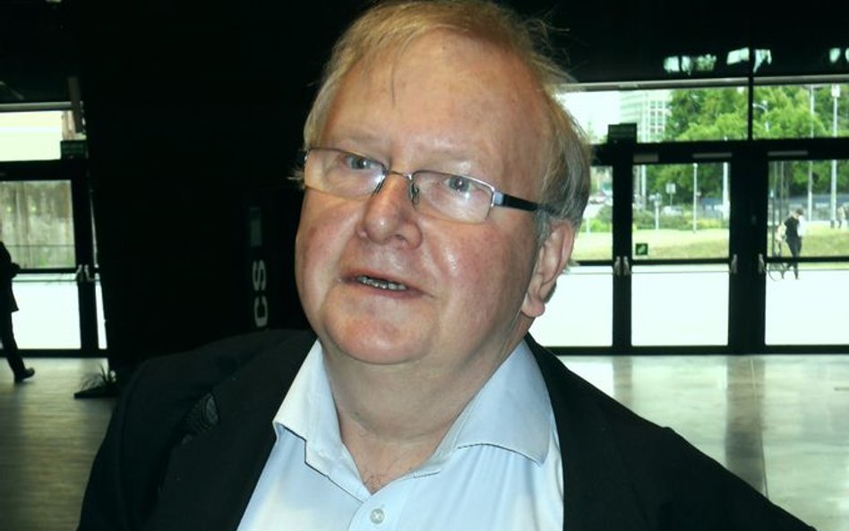 Aleksander Hall