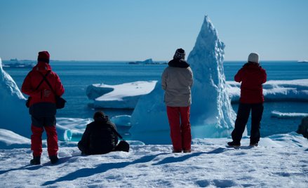 Najbardziej znane lodowce przyciągają co roku miliony turystów z całego świata.