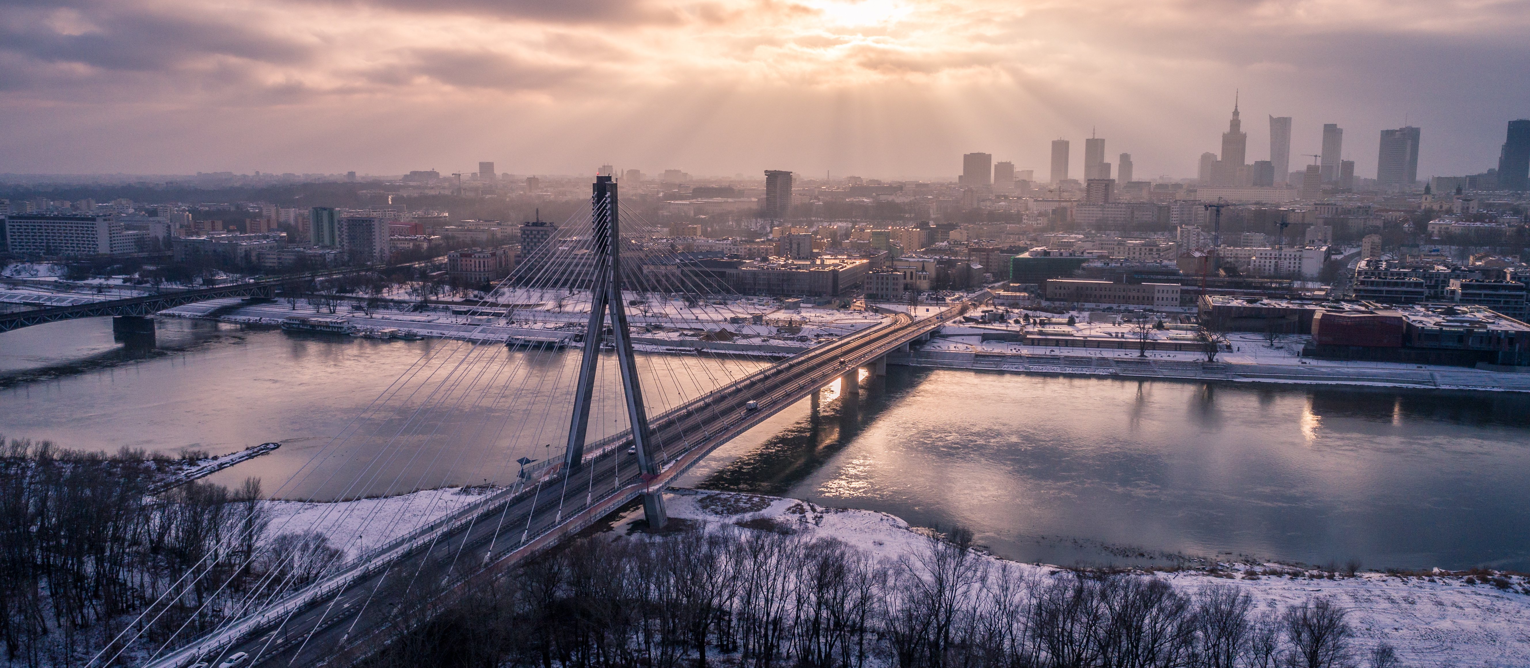 Misja MFW pozytywnie oceniła stan polskiej gospodarki. Długa lista zagrożeń