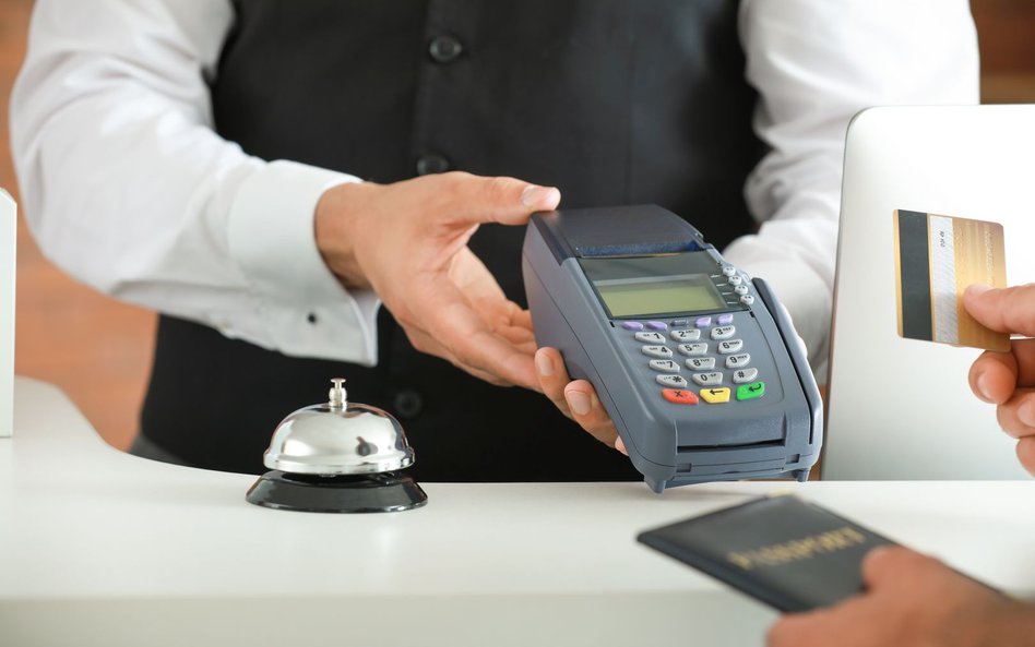 Do końca roku hotelarze i restauratorzy muszą wymienić kasy