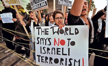 „Świat mówi „nie” izraelskiemu terroryzmowi” demonstracja pod konsulatem Izraela w Los Angeles, 6 st