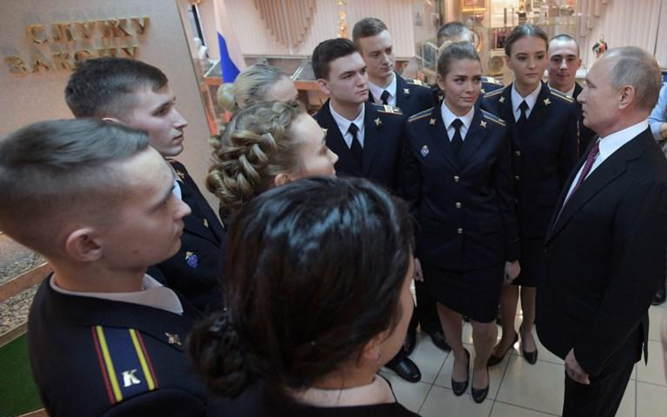 Spotkanie Władimira Putina z kursantami Uniwersytetu MSW w Moskwie