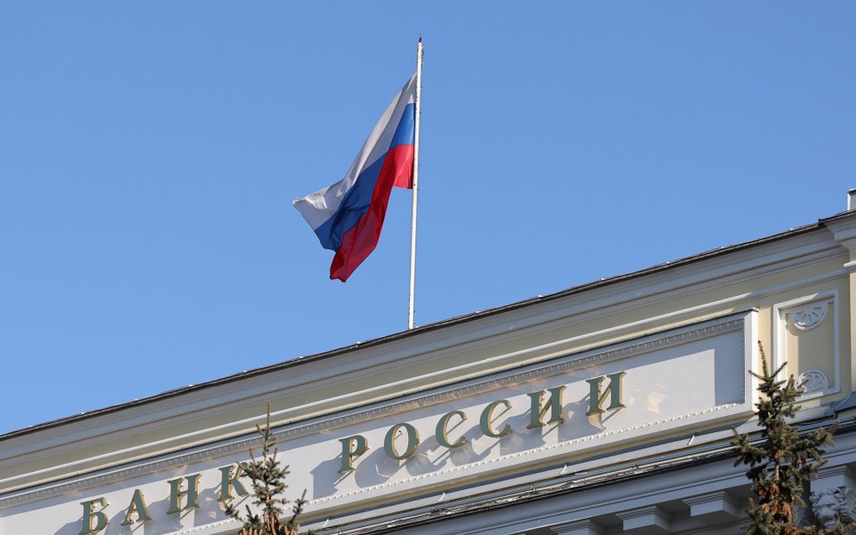 Bank Rosji tłumaczy się z rezerw w dolarach i euro
