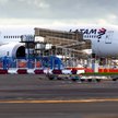 W marcu 2024 r. Boeing 787 Dreamliner nagle zaczął gwałtownie spadać podczas lotu nad Australią. Na 