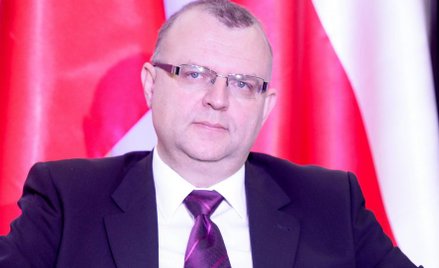 Ujazdowski: Sądowa gra o suwerenność